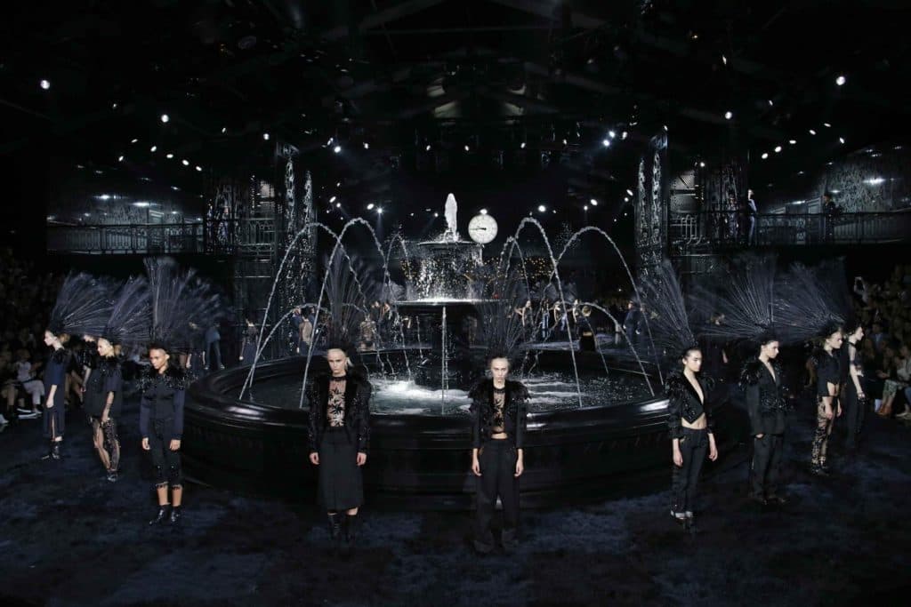 Mame Fashion Dictionary Marc Jacobs:Marc Jacobs执掌的最后一次Louis Vuitton大秀
