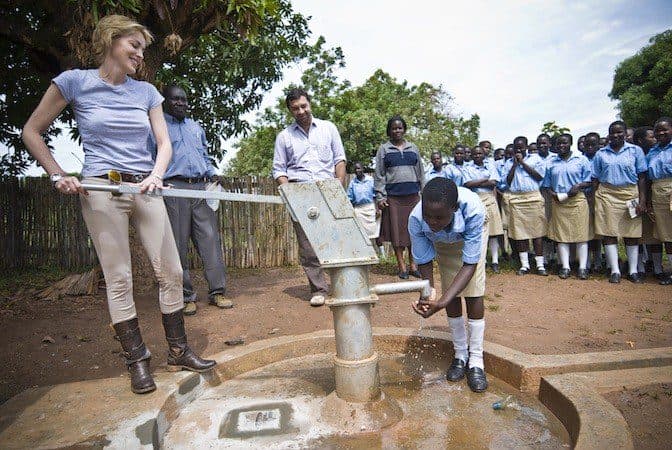 Damiani 推出的清洁水源慈善项目