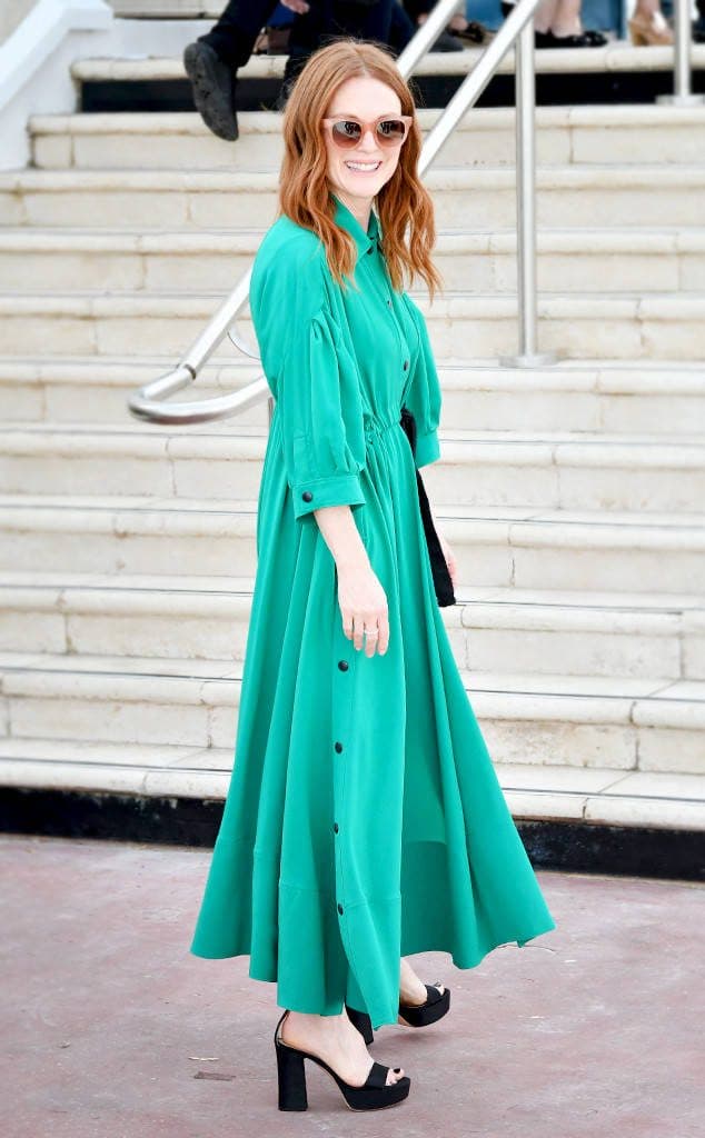 Moda: Julianne Moore: verde Rykiel e bianco Chanel