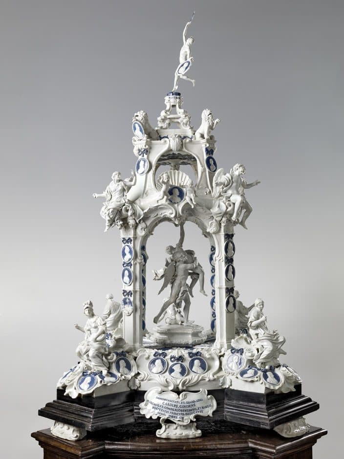 arte: in mostra a firenze richard ginori e le statue. 1750