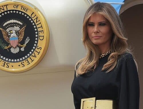 Moda: Melania Trump indossa il totalblack della Bellucci. Cover
