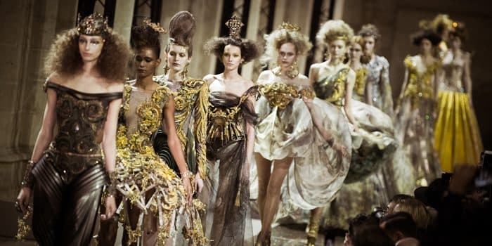 Mame Fashion Dictionary: Guo Pei Presents At French Couture week