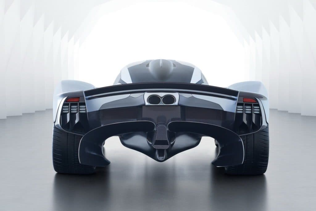 Motori: Aston Martin Valkyrie, la F1 da strada. Il retro dell'auto