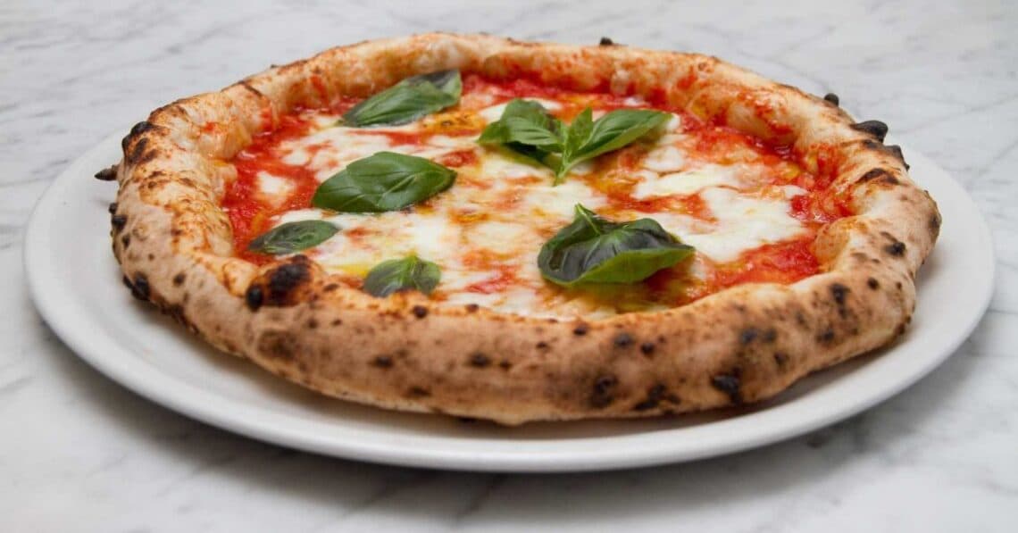 mame food PIZZAUT - LA PIZZERIA GESTITA DA RAGAZZI AUTISTICI pizza