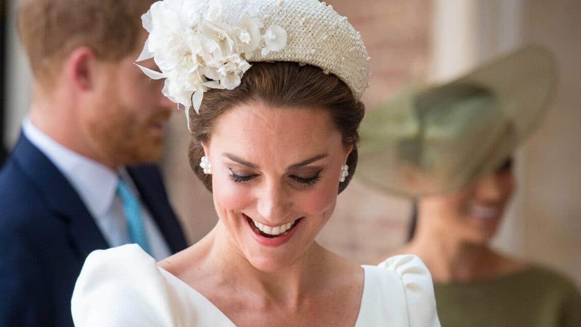 Mame Moda Battesimo del principe Louis, Kate sceglie McQueen. Kate Middleton