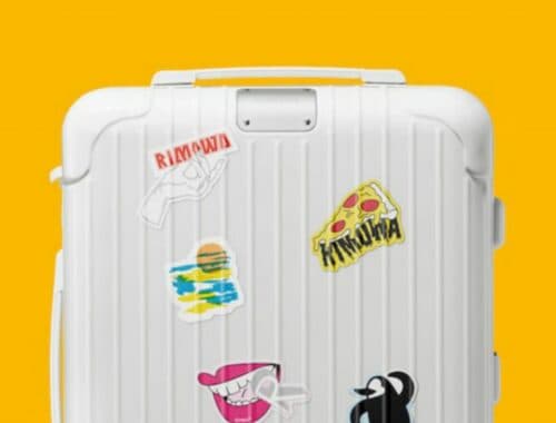 Mame Moda Rimowa personalizza le valigie per il natale. valigia con stickers