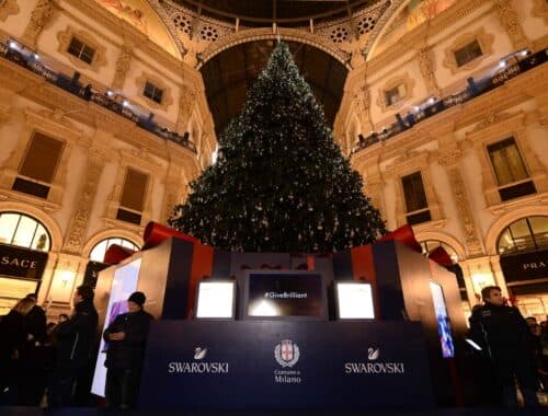 Swarovski accende il Natale a Milano. Albero precedente edizione