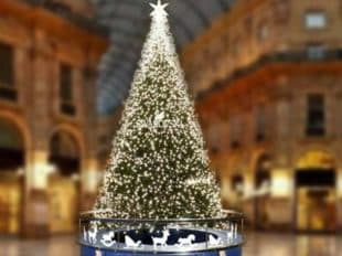 Swarovski accende il Natale a Milano. Albero Swarovski 2018 