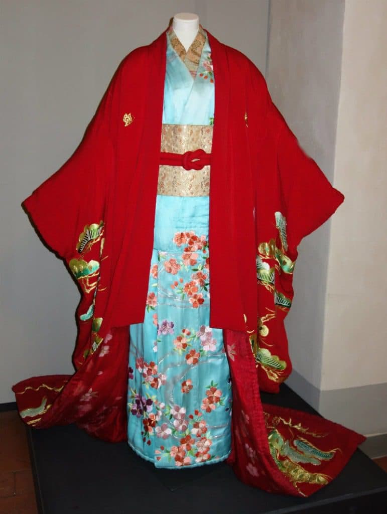 Museo Zeffirelli - otto nuovi costumi di scena. kimono Madame Butterfly 