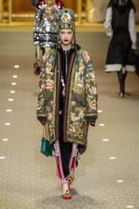 Mame Moda: Il Cyborg show di Dolce e Gabbana. Immagini sacre sui pezzi della collezione