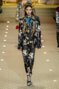 Mame Moda: Il Cyborg show di Dolce e Gabbana. Putti stampati su outfit dal taglio maschile