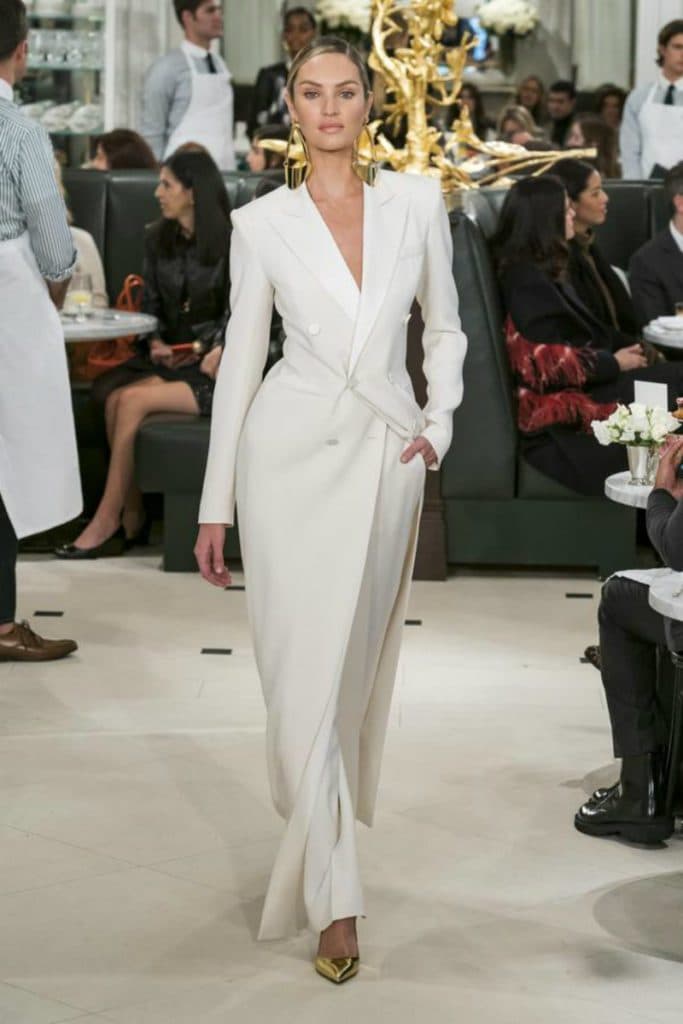 Ralph Lauren spring 2019 in uniformi sensuali. Over coat 