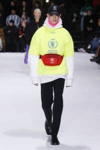 Mame Moda: Balenciaga "Saving lives, changing lives". Lo street look