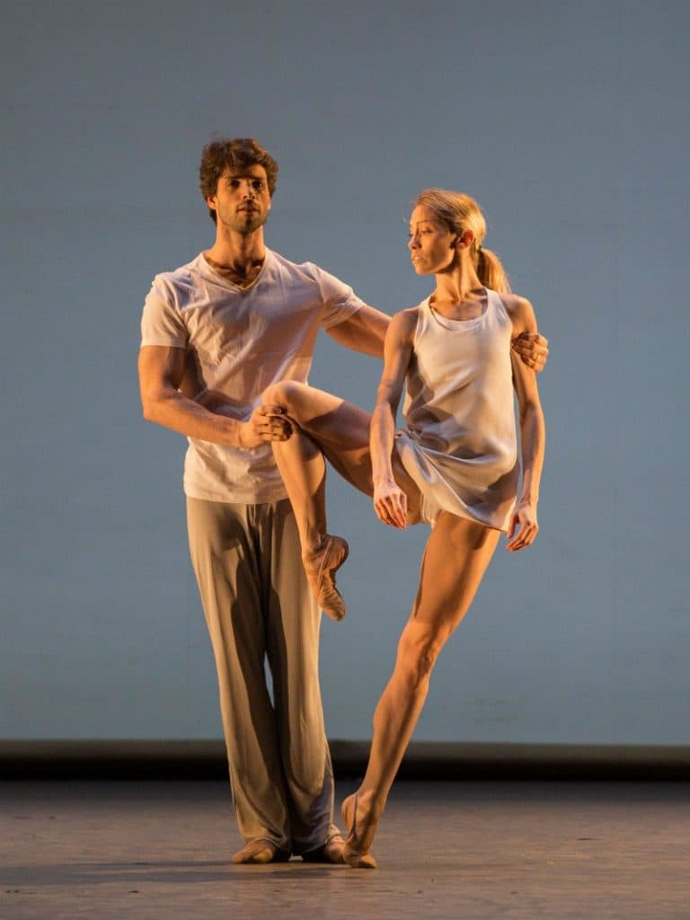 Eleonora Abbagnato danza con Florian Magnenet