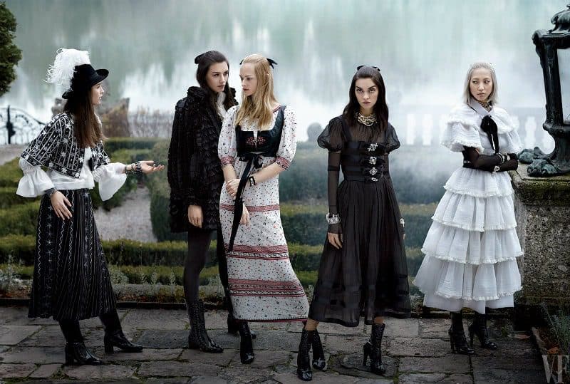 Chanel e Karl Lagerfeld, le collezioni cult. Chanel Métiers d'Art 2014-15