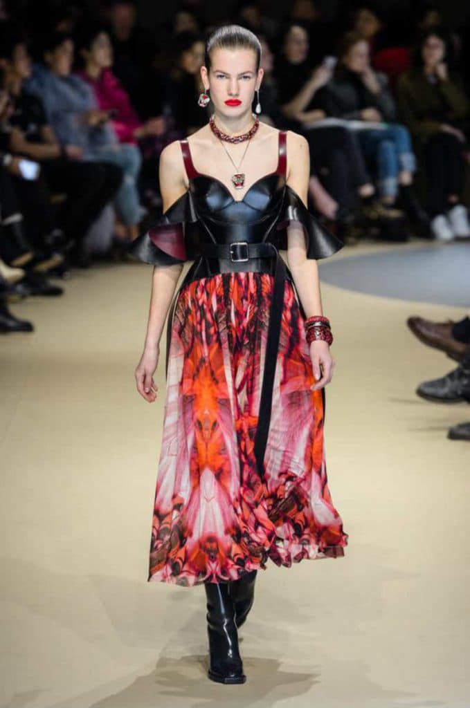 Mame Moda: I best of della Paris Fashion Week. I bustier di Alexander McQueen