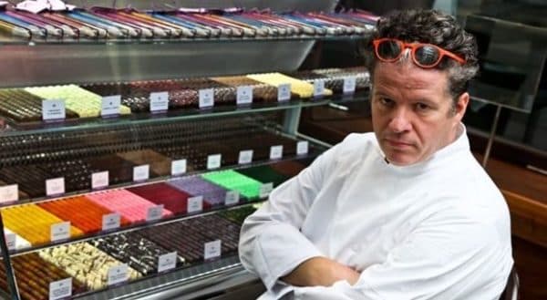 SECONDA EDIZIONE DELLA KNAM CHOCOLATE EXPERIENCE Ernst Knam nel suo negozio boutique di Via Anfossi a Milano