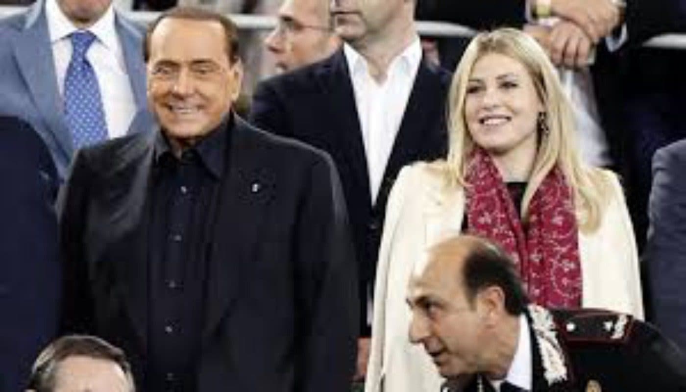 Silvio Berlusconi dimesso da San Raffaele 