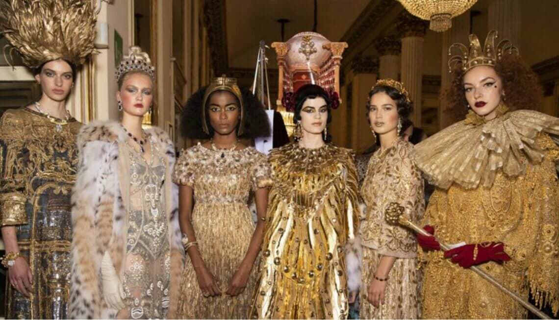 Alta Moda Dolce&Gabbana omaggiano l'opera costumi