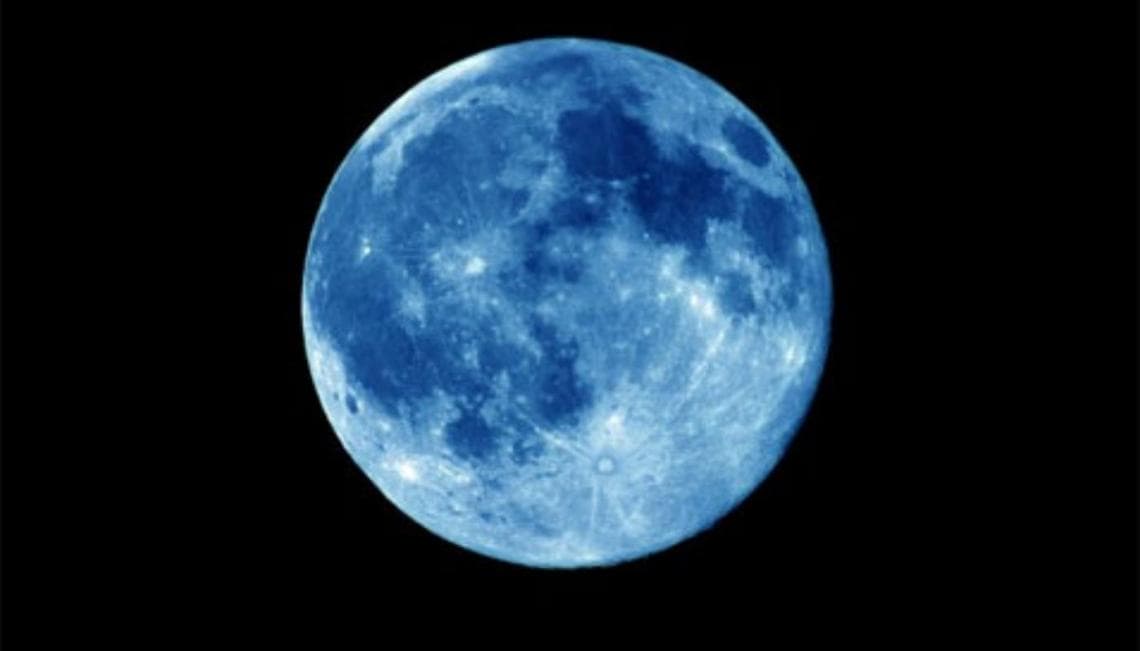 luna blu 22 agosto