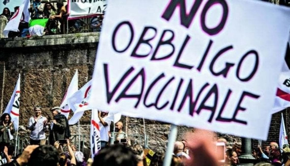 No vax restrizioni: modello come in Austria