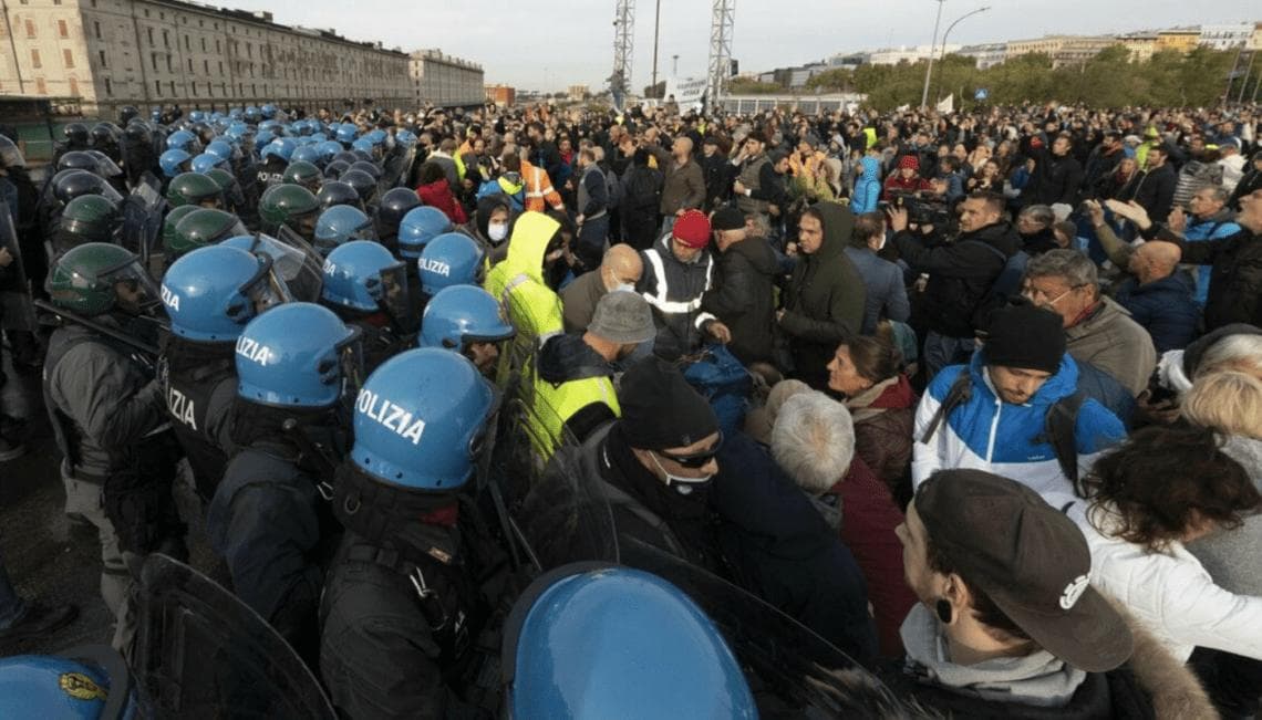 Trieste, sì vax: mobilitazioni contro i no Green pass