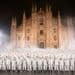 Moncler sfilata Duomo Milano