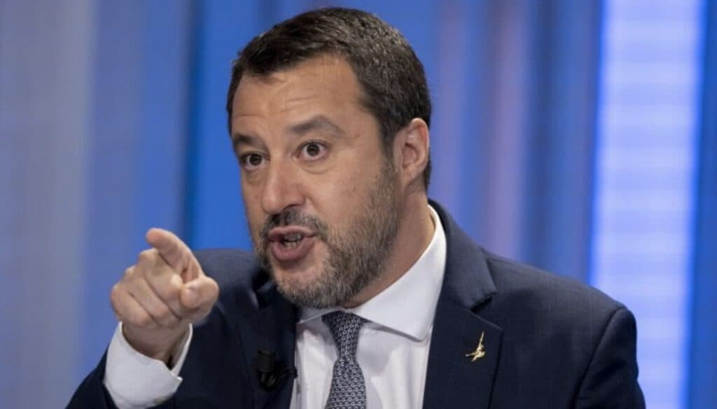 Scontro Salvini-Landini sullo sciopero del 17 novembre: è muro contro muro