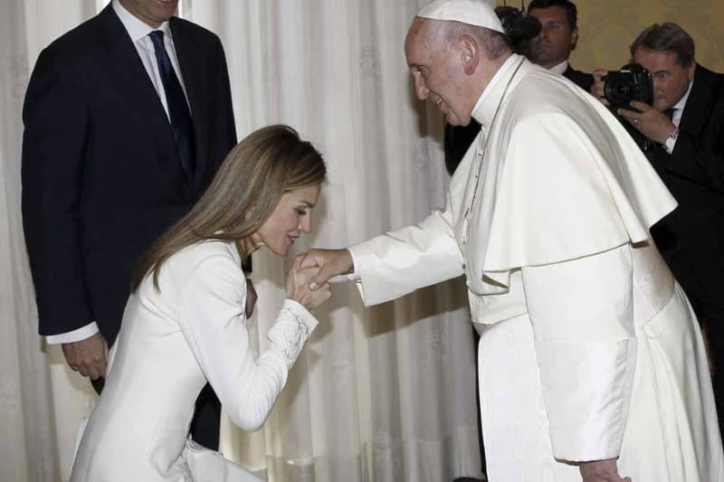 Chi può vestire di bianco davanti al papa