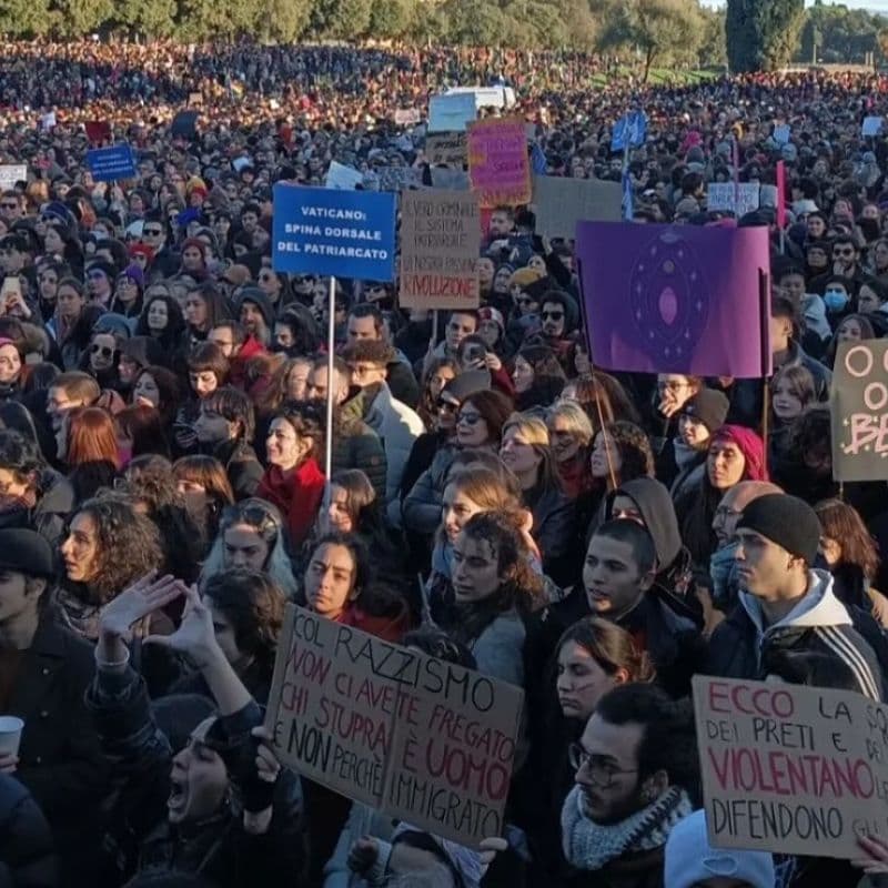 25 novembre 2023, Giornata contro la violenza sulle donne: piazze gremite in tutta Italia