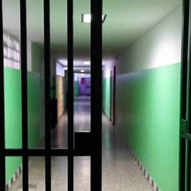 Torture e violenze al Beccaria: 12 vittime e 13 agenti fermati