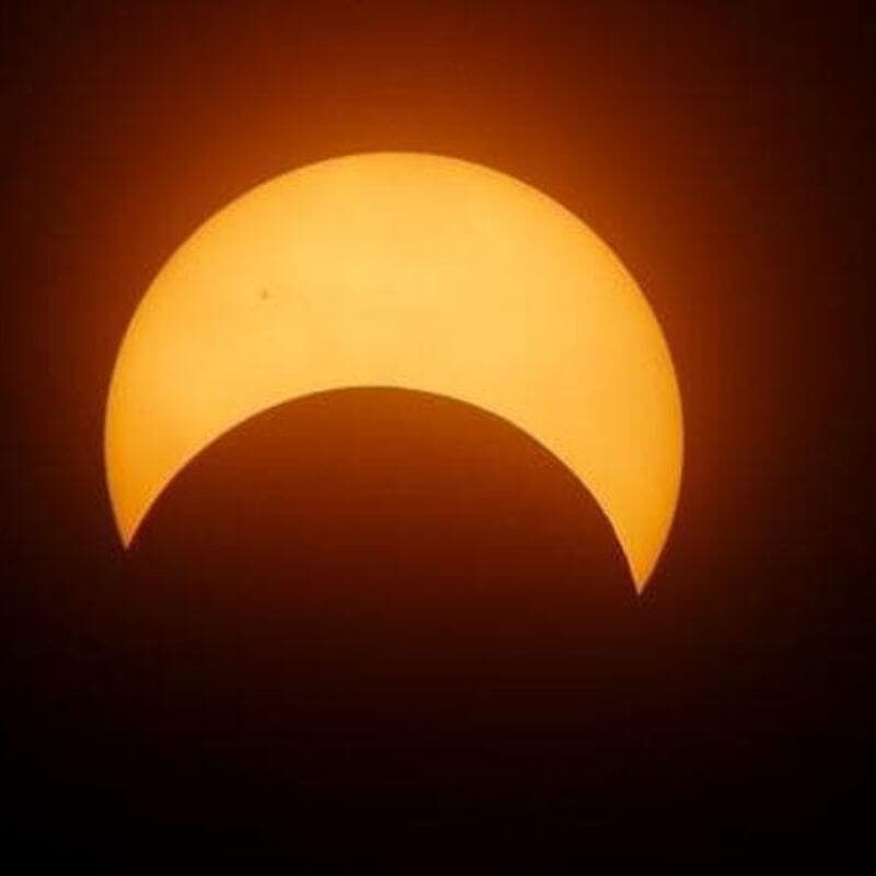 Eclissi totale di sole: dalle 19 italiane il via al fenomeno 