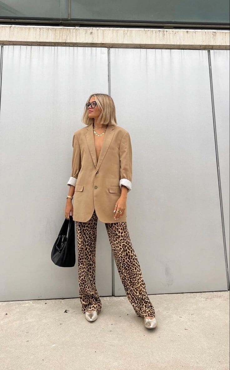 Outfit pantaloni leopardati