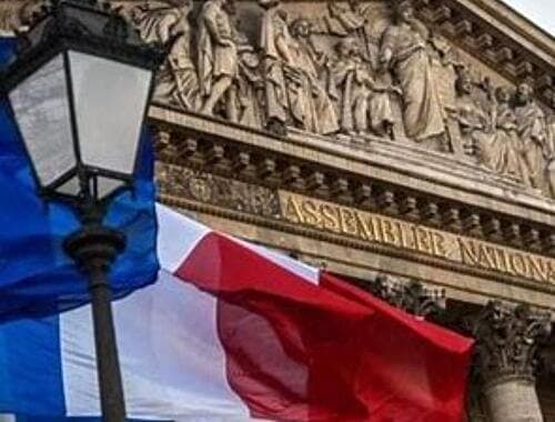 Francia, Macron e l'accordo con la sinistra: unica strada anti-Le Pen?
